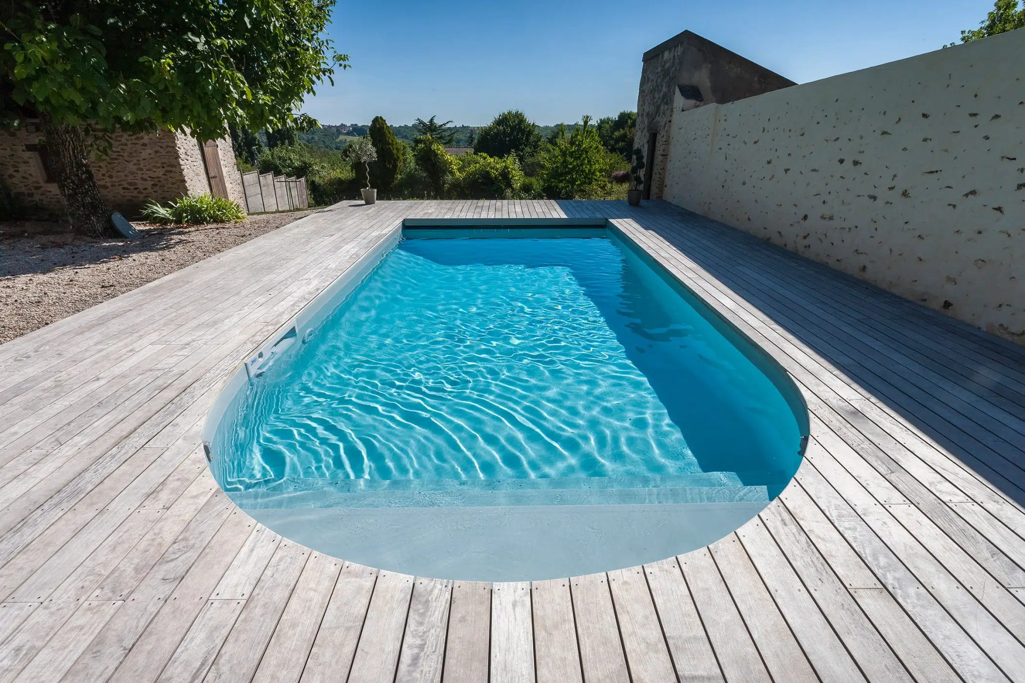 piscines_magiline_forme_arrondie_PiscineBains-2-scaled
