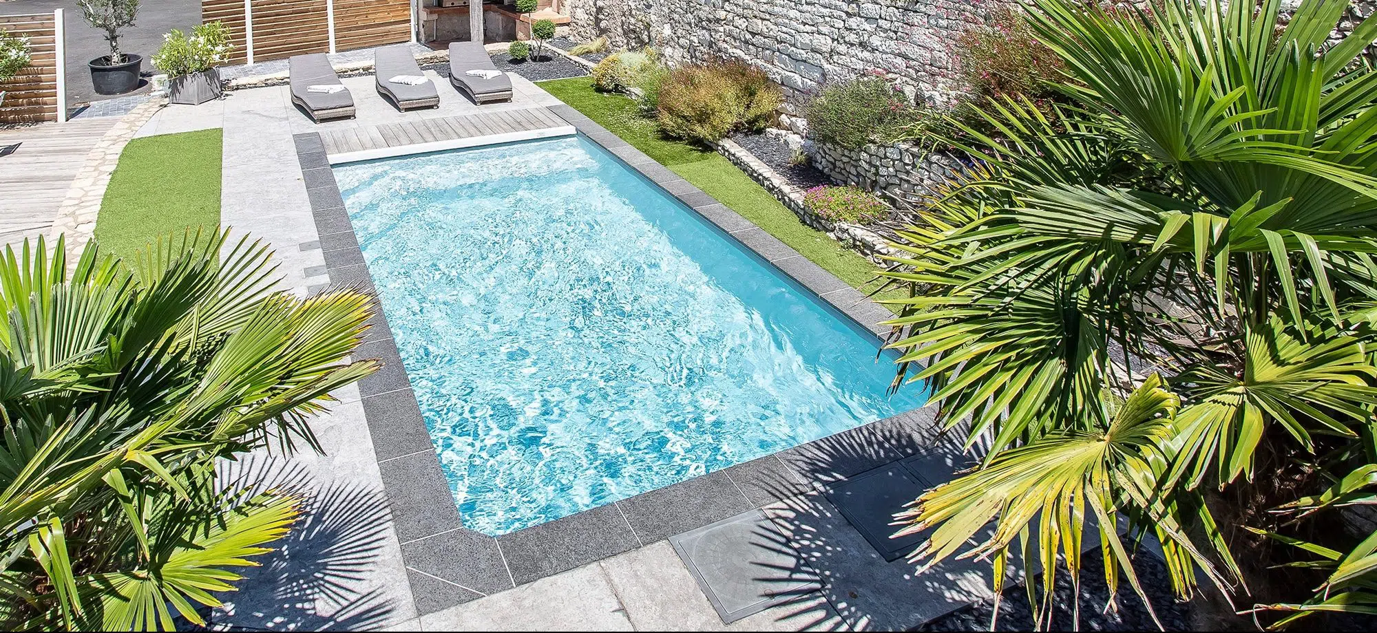 piscines_magiline_forme_xs_2019-MAGILINE-CHAUSSEAU-STMAXENT-_FRED_PIEAU-2134-RT-e1614003044296