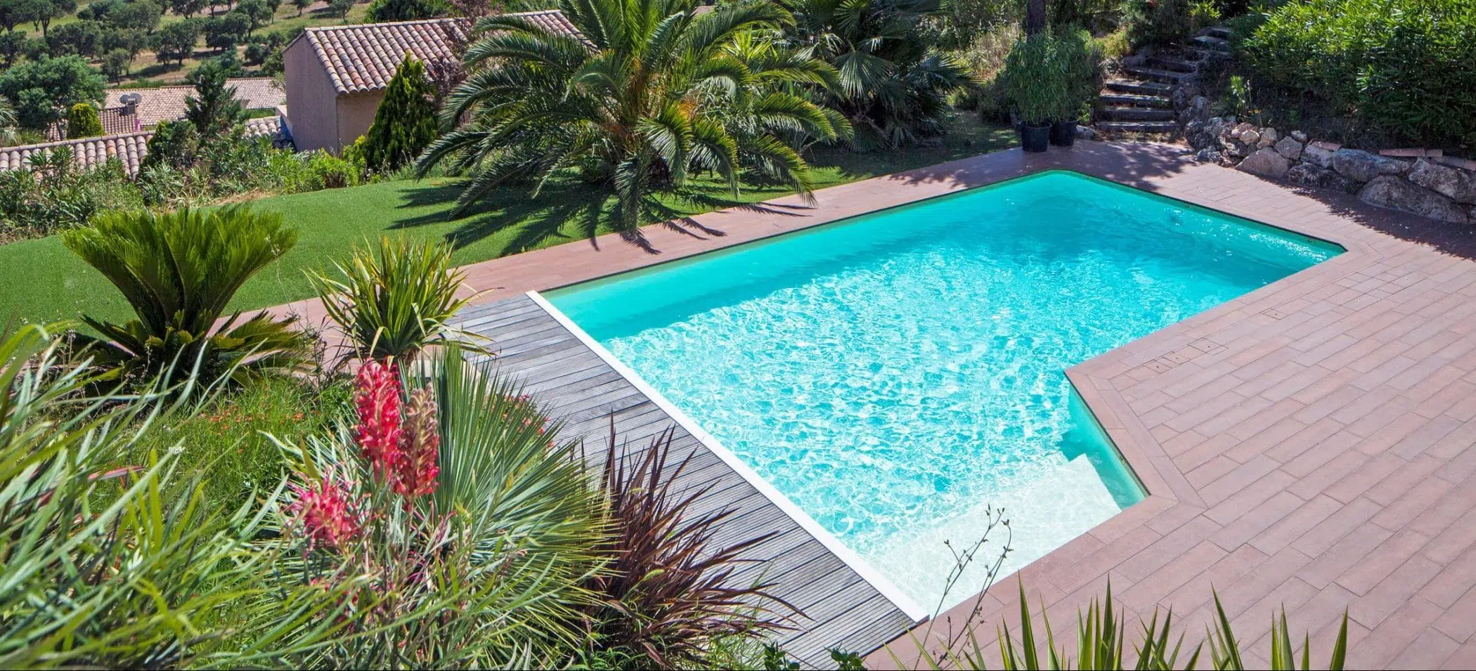 piscines_magiline_angle_ObjectifPiscines-e1614004894302-scaled
