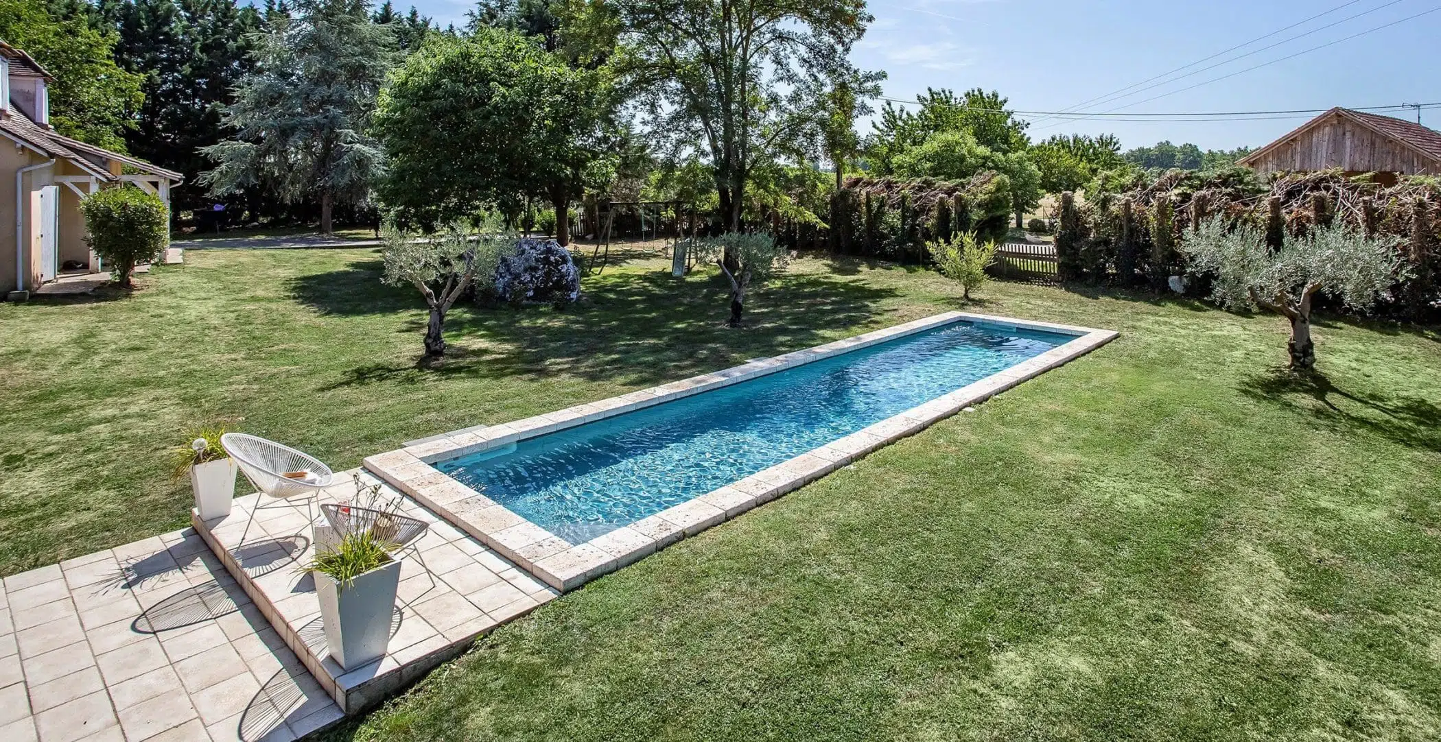 piscines_magiline_couloir_de_nage_2019-MAGILINE-BERGERAC-STCERNIN-_FRED_PIEAU-2430-RT-e1614244749567-scaled