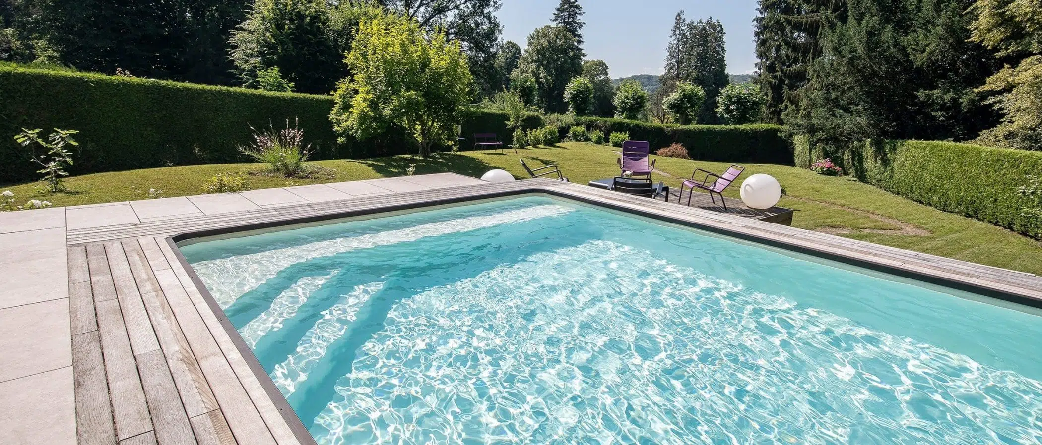 piscines_magiline_escalier_magi2beach2_2018-MAGILINE-ALLIERPAYSAGE-BESANCON-1-FREDPIEAU-0213-RT-e1614075377619-scaled